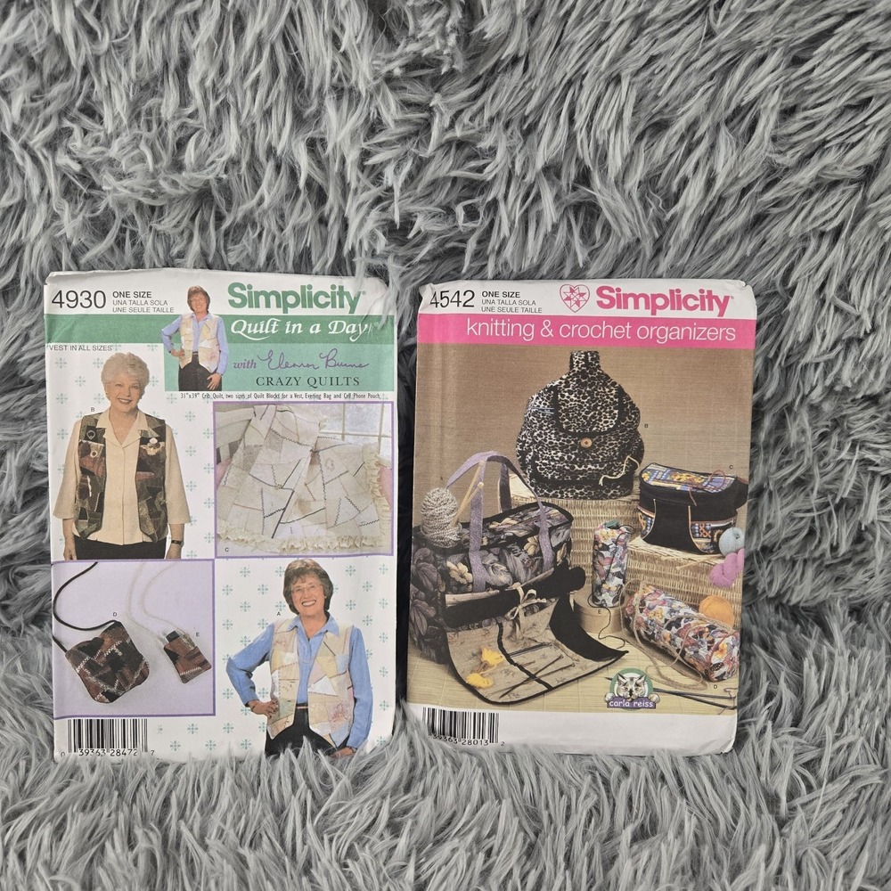 Lot Of 2 Simplicity 4930, 4542 Quilt In a Day & Knitting &‎ Crochet Organizers